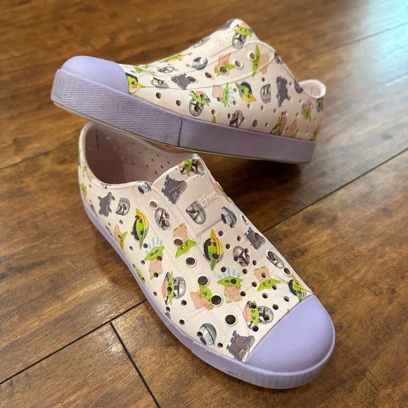 Native Jefferson Star Wars Youth 3 Sandals - Picture 2 of 9